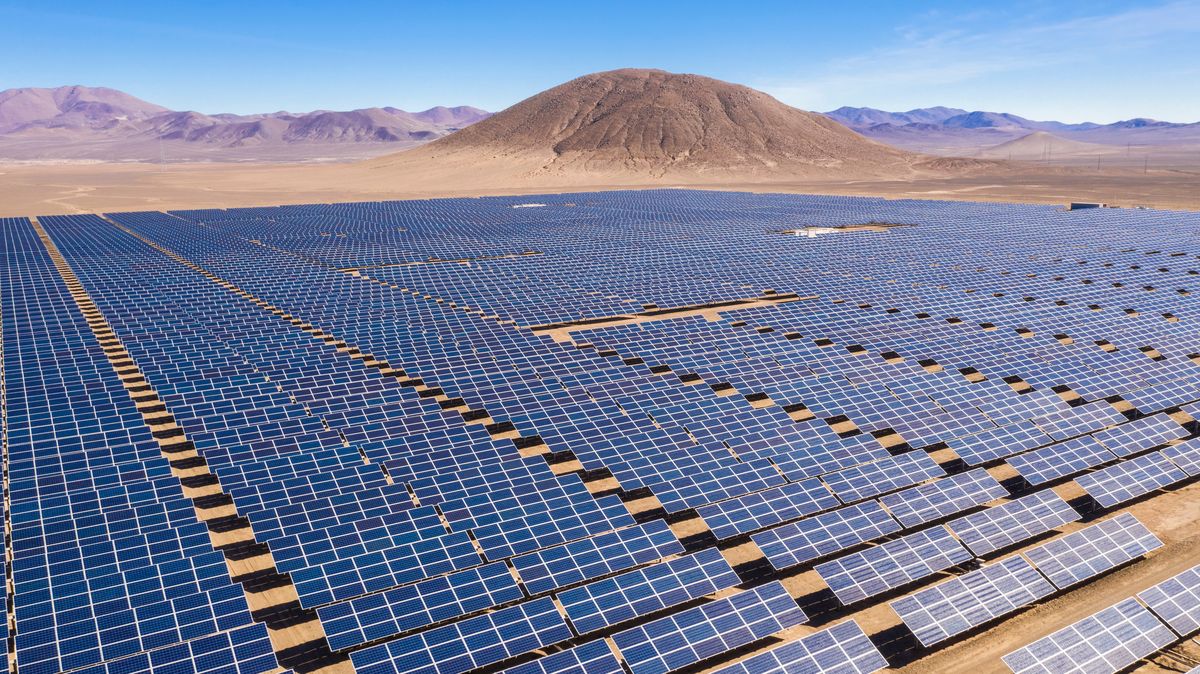 Stanou se solární elektrárny největším zdrojem energie? Válka jim pomohla